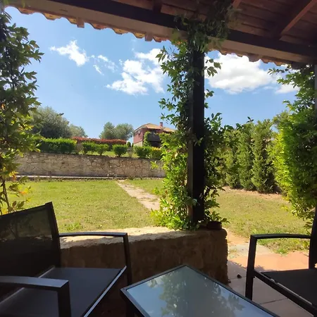 וילה Garden&pool אפיטוס