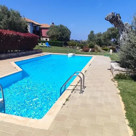 Garden&pool * אפיטוס